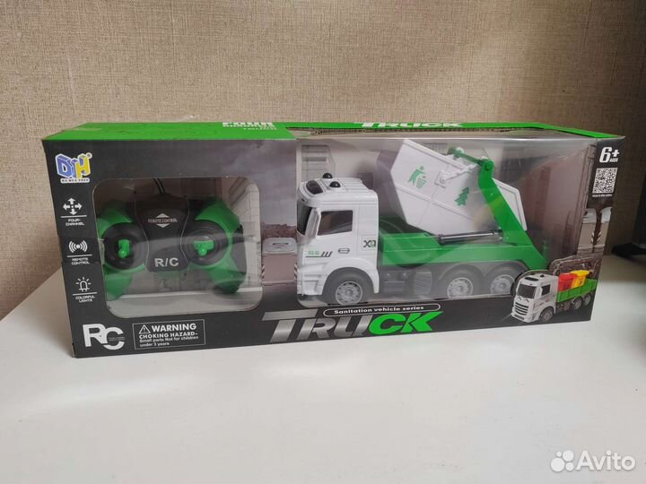 Мусоровоз на радиуправлении