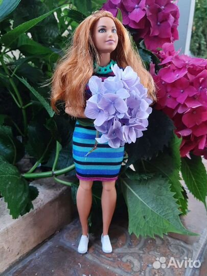 Barbie fashionistas 84 на теле extra +2 наряда