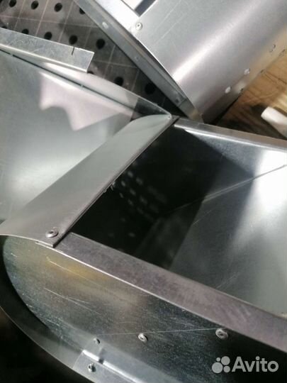 Бункерная кормушка для кроликов