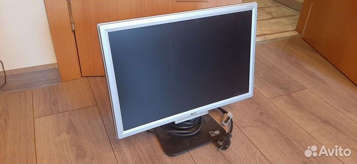 Монитор Acer 1916w
