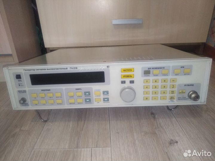 Генератор высокочастотных сигналов Г4-218