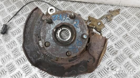 Ступица передняя правая toyota RAV 4 ZSA3 (7NI02N9
