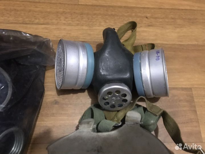 Противогазы