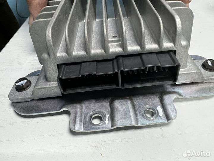 Усилитель акустиеский Bose Nissan x-Trail T31