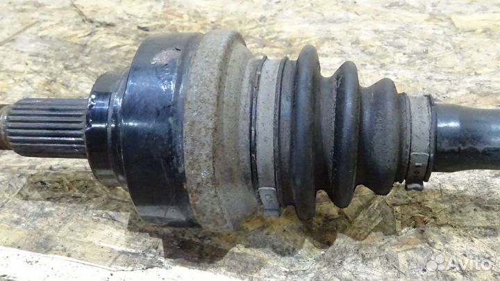Привод задний левый BMW F20 F30 F31 F36