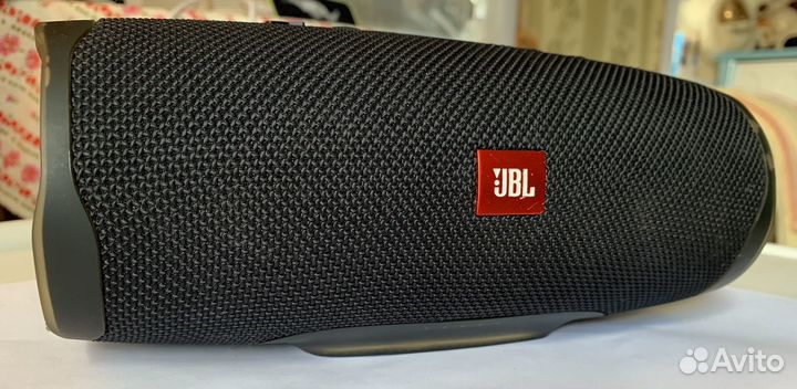 Колонка jbl charge 4