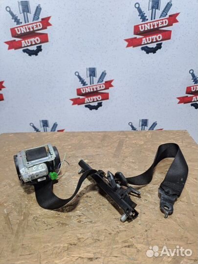 Ремень безопасности Mercedes Benz Sprinter W906