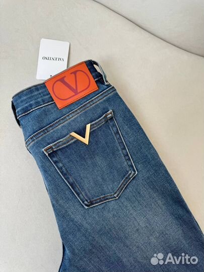 Джинсы Valentino