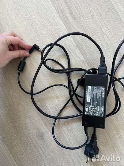 Блок питания для ноутбука