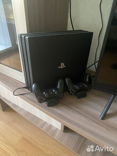 Sony PS4 pro 1tb