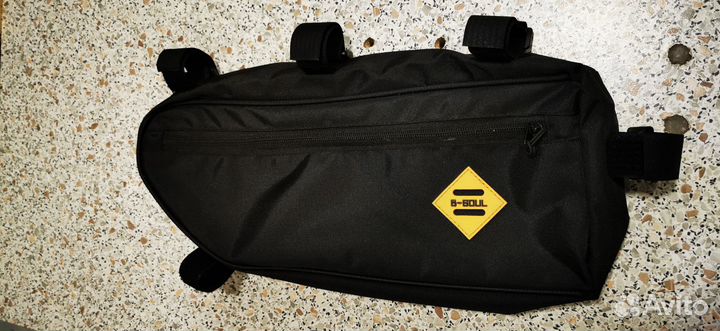 Сумка на раму велосипеда