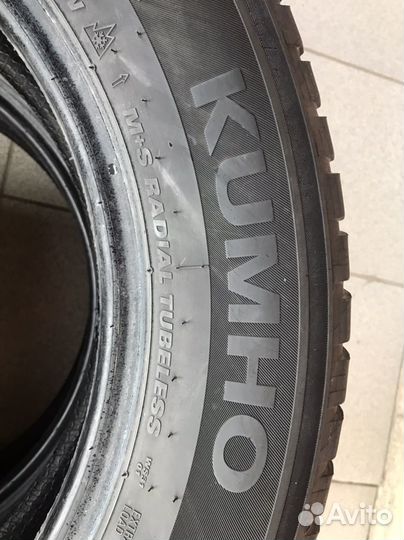 Kumho WinterCraft SUV Ice WS31 215/65 R17