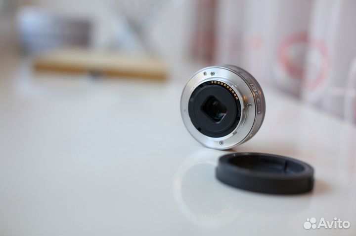 Sony сменный объектив E 16 mm F2.8