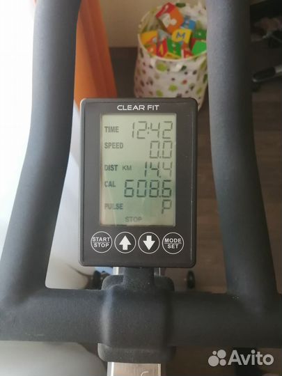 Велотренажер (спин байк)