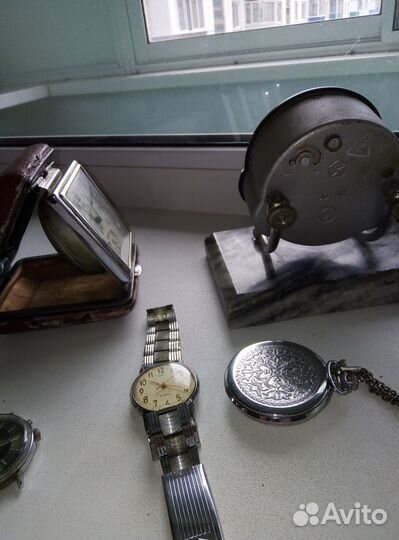 Ретро часы 60-ый годов прошлого столетия (СССР)