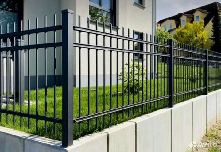 Забор из профильной трубы