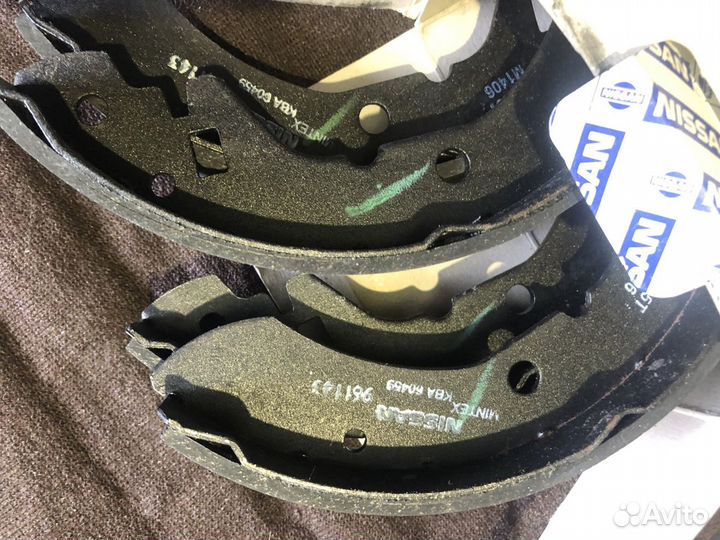 Тормозные колодки на Nissan