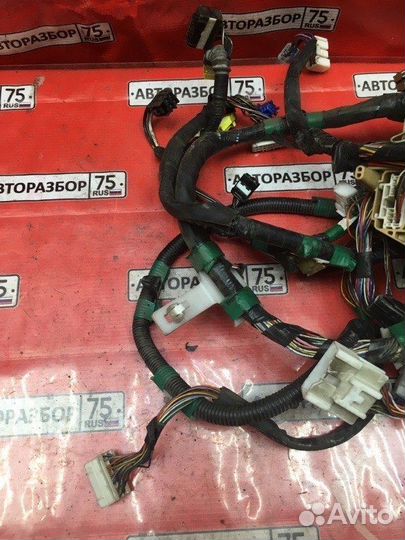 Коса под торпедо Toyota Camry SV41 3SFE 1996