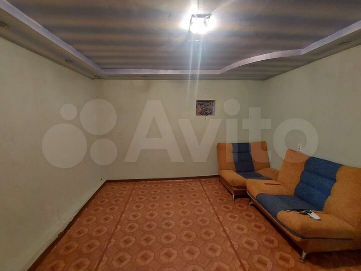 3-к. квартира, 90 м², 1/1 эт.
