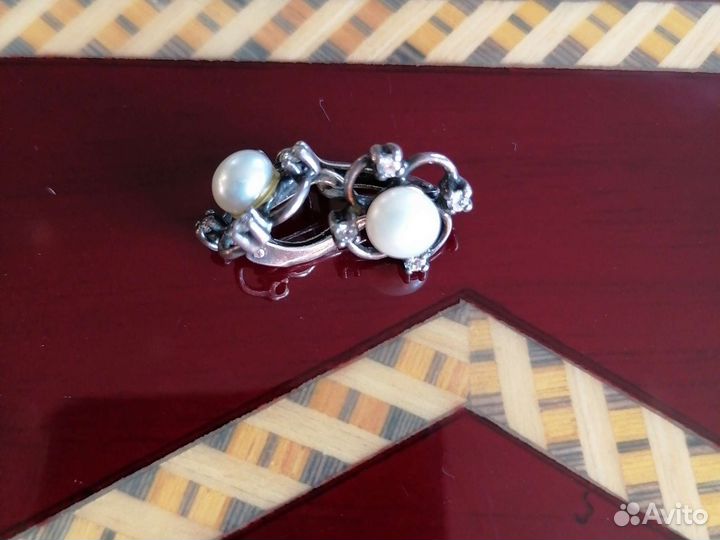 Серебряные серьги с жемчугом