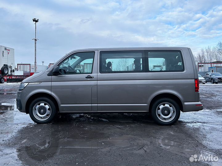 Volkswagen Multivan 2.0 AMT, 2022