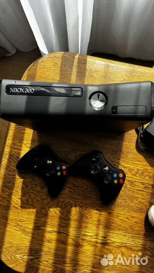 Xbox 360 slim freeboot прошитый + 27 игр