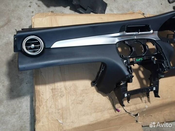 Панель передняя салона (торпедо) Англия Mercedes