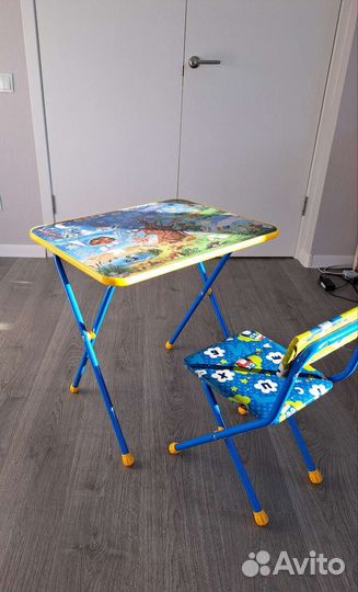 Детский стол и стул