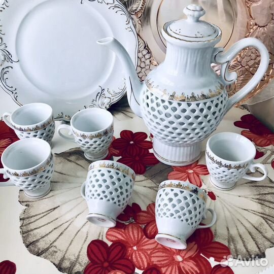 Чашки, кофейник Корея