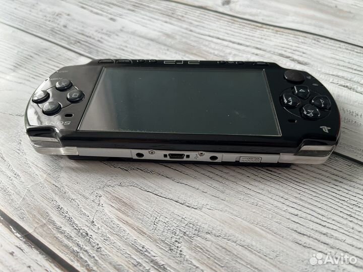 Sony PSP-2008 64Gb