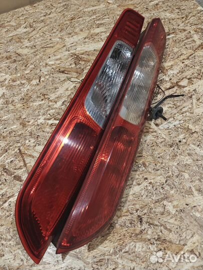 Фонари задние Ford Focus 2 Hatchback