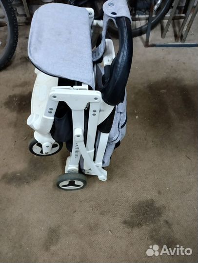 Прогулочная детская коляска yoya plus