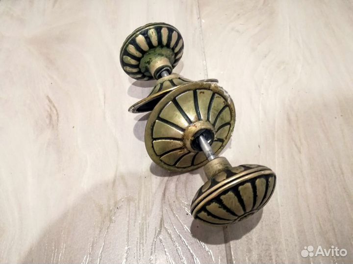 Дверные ручки межкомнатные. Латунь