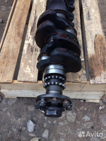 Коленвал бмв Е32