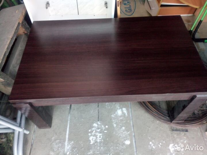 Журнальный столик