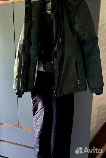 Горнолыжный костюм женский