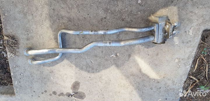 Audi A8 D4 2011-2014 Трубка кондиционера