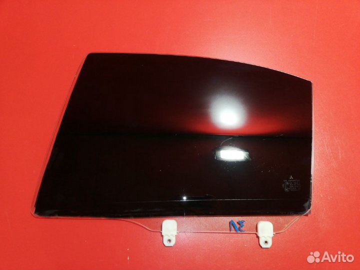 Стекло двери заднее левое Mitsubishi Lancer CY2A