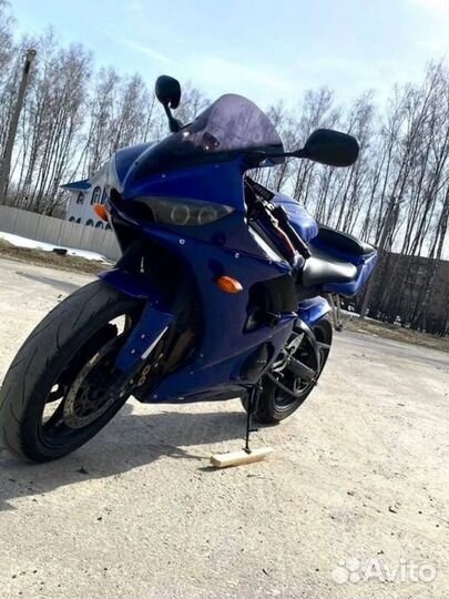 Yamaha R6