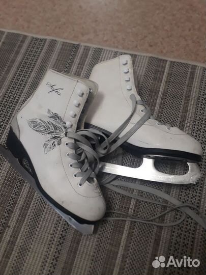 Коньки фигурные