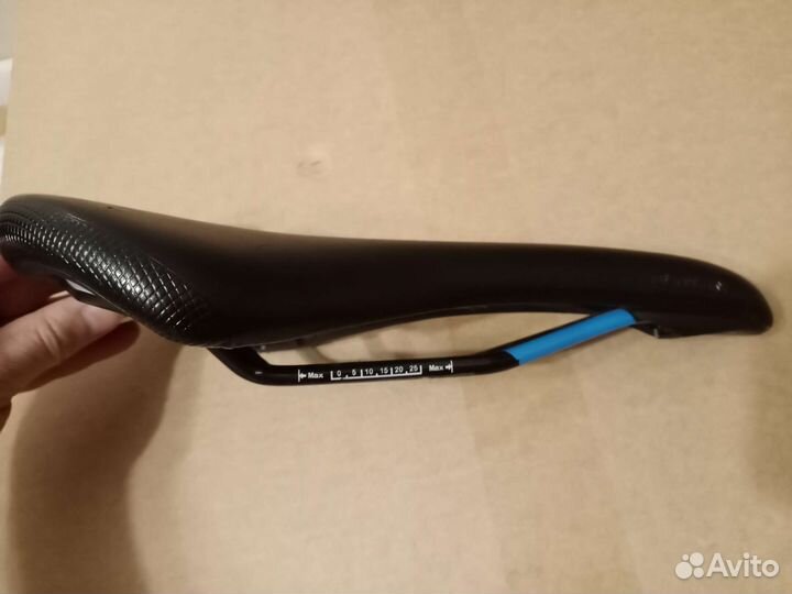 Сиденье для велосипеда B Twin с гелевым чехлом