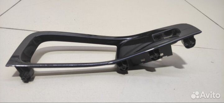 Накладка кнопки стеклоподъемника задняя правая