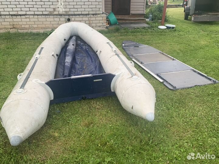 Надувная лодка