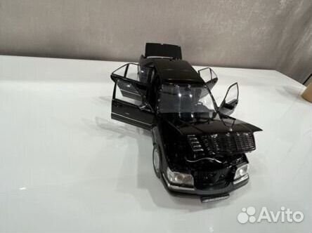 Mercedes benz s Машинка 1:18 масштабная модель