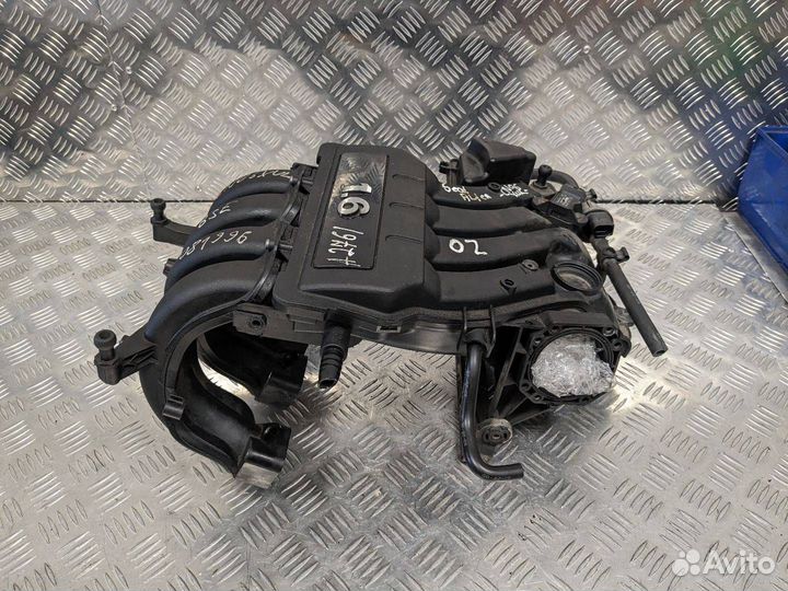 Впускной коллектор Skoda Octavia 2 (A5)