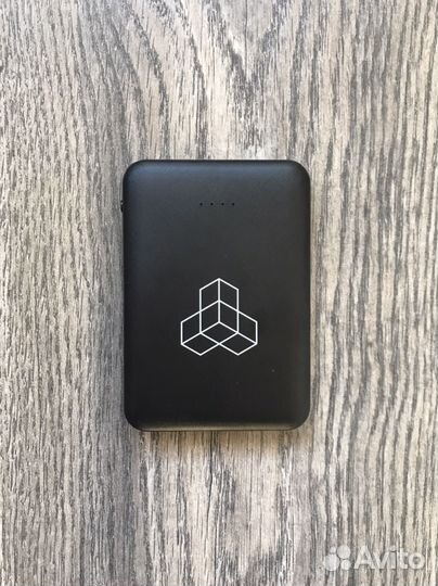 Повербанк Яндекс Плюс