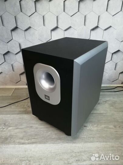 Домашний сабвуфер JBL