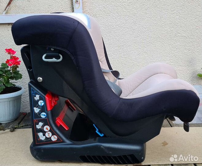 Детское автокресло Chico 0-18кг