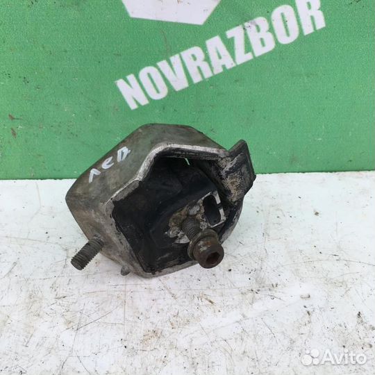 Опора кпп Ауди 100 С4