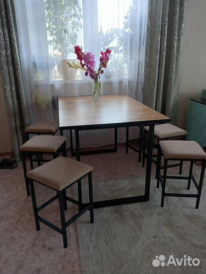 Стол в стиле Loft